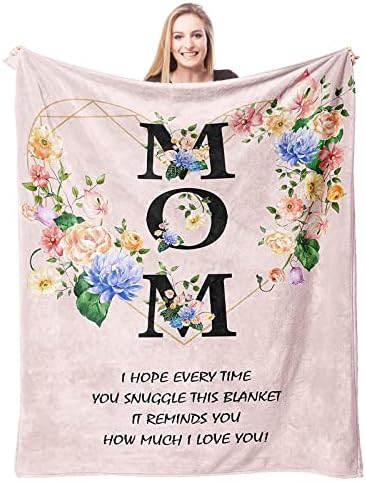 IFTYUG Gifts for Mothers Day, Flannel Letter Mum Blanket 130*150cm Mom Gifts from Daughter/Son, Birthday Gifts for Mom Throw Blanket, Unique Mom Gift, Gifts for Mom Who Have Everything